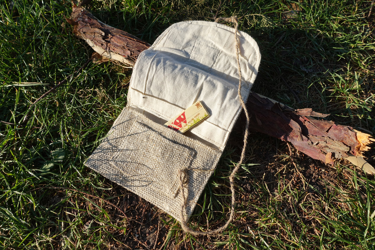 Pochette in canapa con tasche, due misure - foto 3