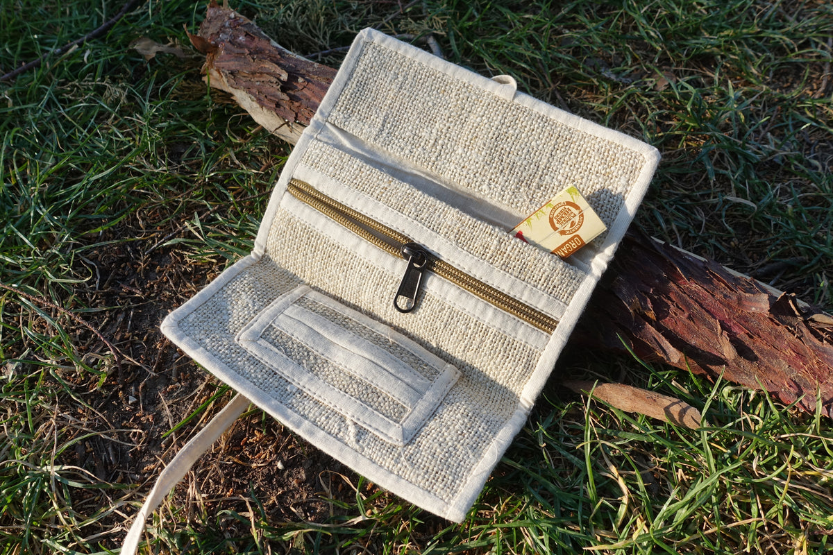 Pochette in canapa con tasche, due misure - foto 2