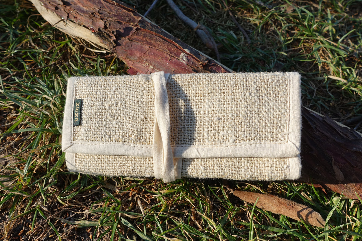 Pochette in canapa con tasche, due misure - foto 4